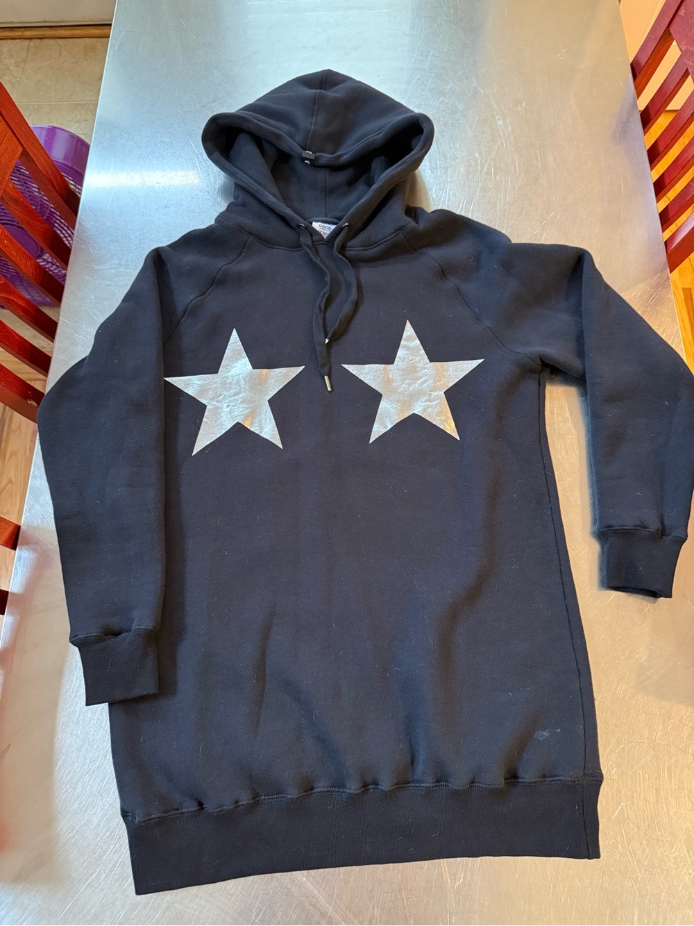 Good American Black Pullover Hoodie S/M
Silver Foil